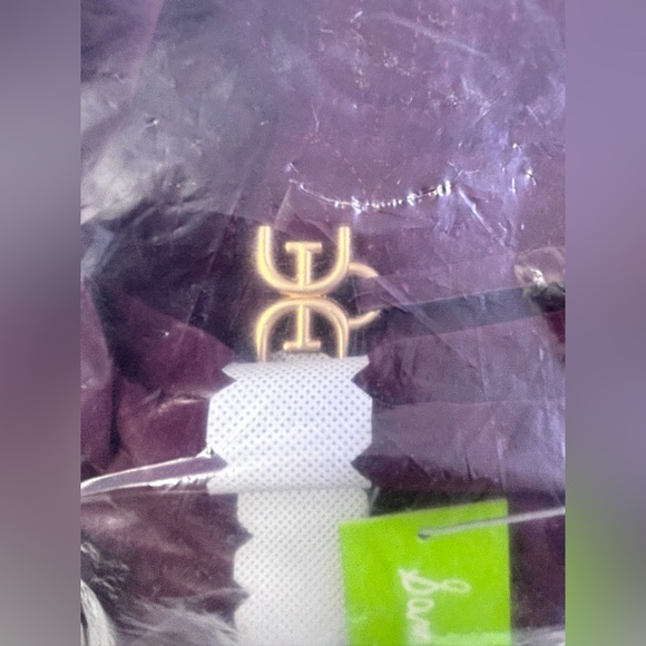 Sam Edelman Ethyl Top Zip E/W Tote. Bordeau. - Picture 13 of 16